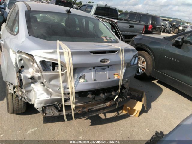 1FADP3F26GL255323 Ford FOCUS SE