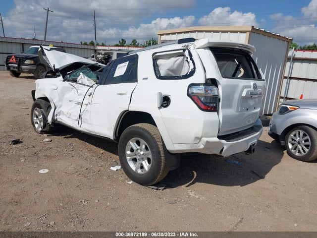 Toyota 4RUNNER SR5 2023 JTEEU5JR3P5290439 Image 3