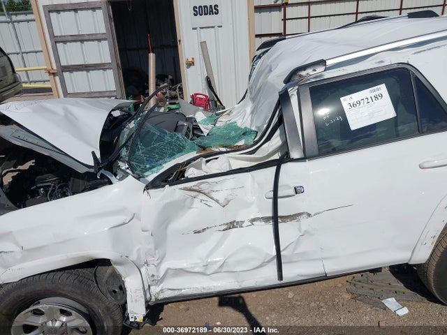 Toyota 4RUNNER SR5 2023 JTEEU5JR3P5290439 Image 6