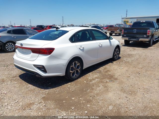 3KPF24AD4LE240368 KIA Forte Lxs
