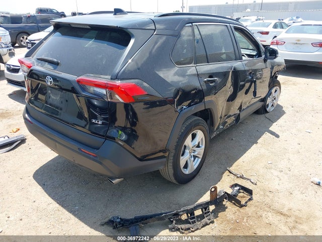 2021 TOYOTA RAV4 XLE VIN: 2T3W1RFV0MW152800