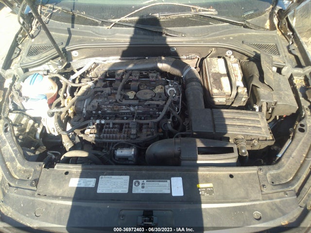 1VWBT7A32HC084153 Volkswagen Passat 1.8t Se