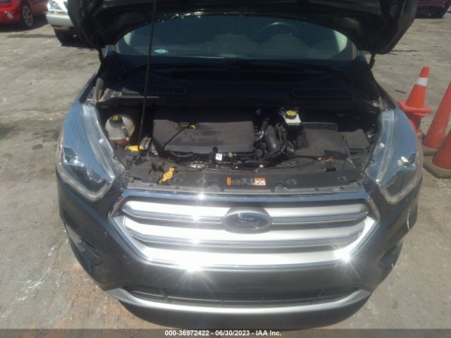 1FMCU0JDXHUE47051 Ford Escape Titanium