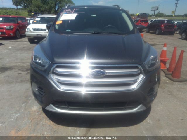 1FMCU0JDXHUE47051 Ford Escape Titanium