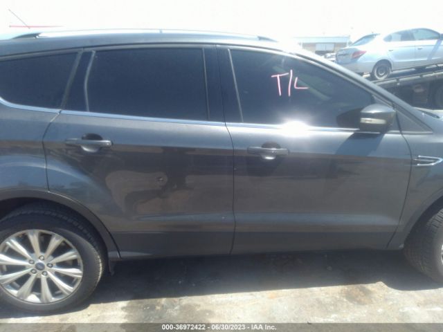 1FMCU0JDXHUE47051 Ford Escape Titanium