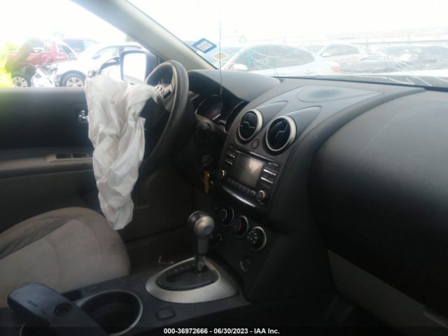 JN8AS5MT6FW157140 Nissan Rogue Select S