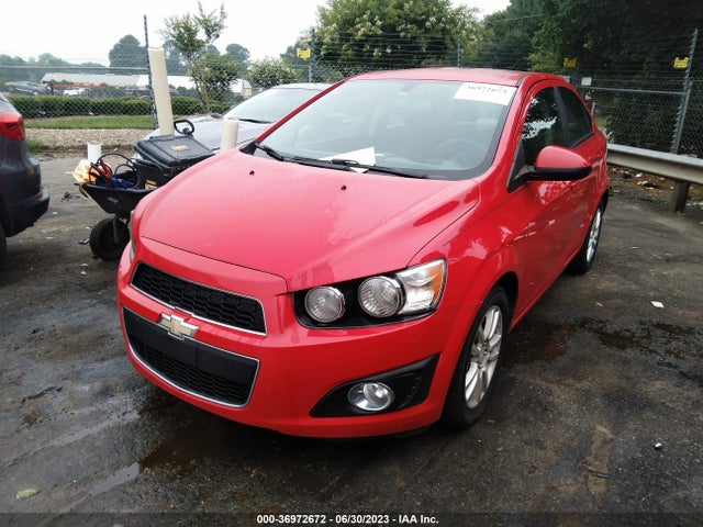 Chevrolet SONIC LT 2014 1G1JC5SH4E4154635 Image 2