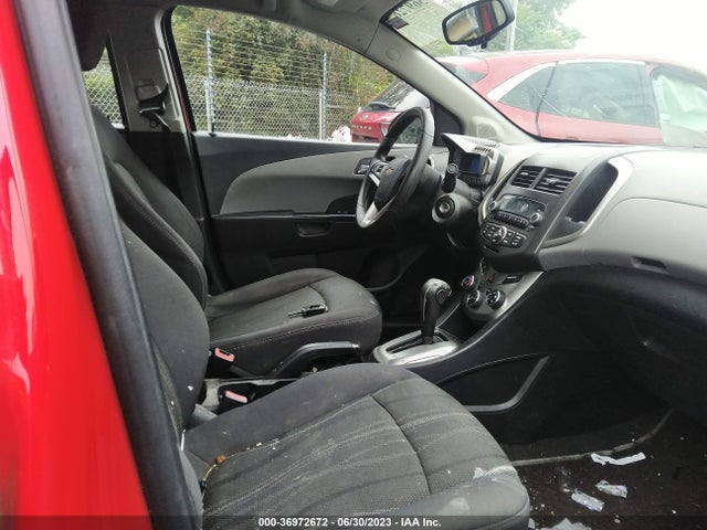 Chevrolet SONIC LT 2014 1G1JC5SH4E4154635 Image 5