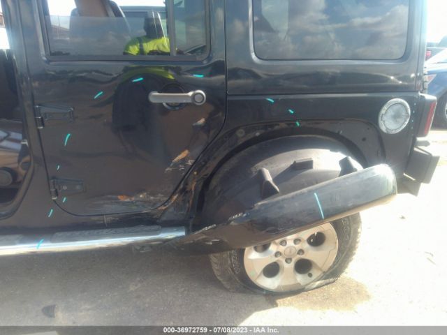 1C4BJWEG3EL257335 Jeep Wrangler Unlimited Sahara