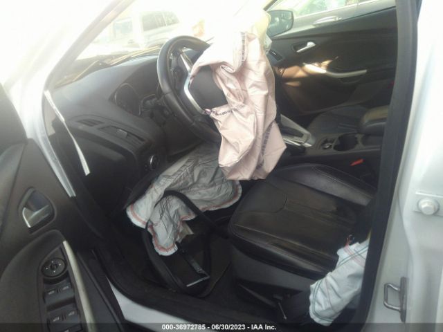 1FADP3K23EL176758 Ford FOCUS SE