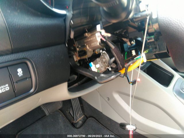 KNAFX4A84E5117444 KIA FORTE EX