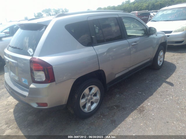 1C4NJCBA5FD249776 Jeep Compass Sport
