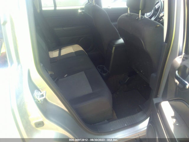 1C4NJCBA5FD249776 Jeep Compass Sport