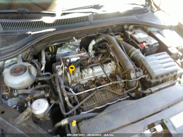3VWG57BU4KM040992 Volkswagen Jetta Sel Premium