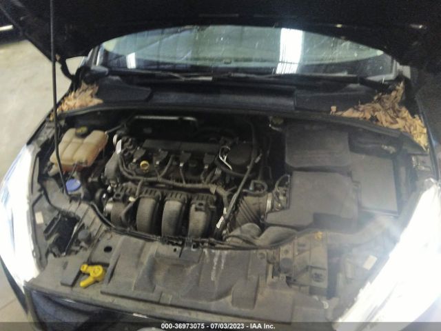 1FADP3F25FL294015 Ford FOCUS SE
