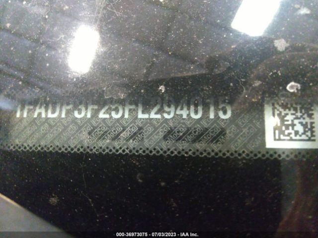 1FADP3F25FL294015 Ford FOCUS SE