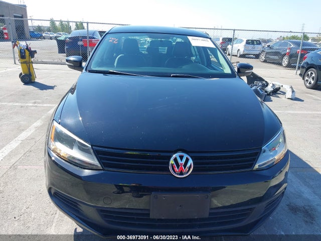 3VWD17AJ1EM416784 Volkswagen Jetta Sedan Se