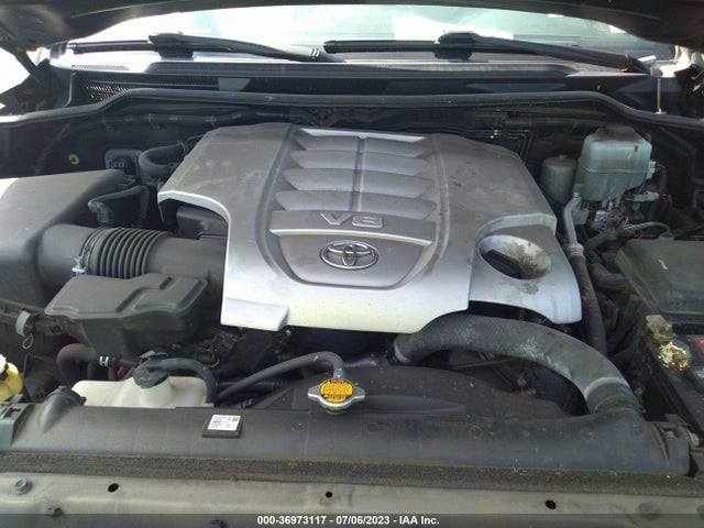 2016 Toyota Land Cruiser, VIN: JTMCY7AJ6G4046425