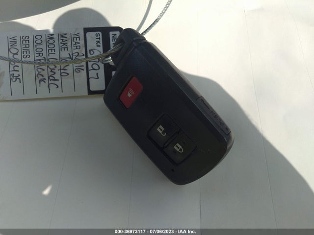 2016 Toyota Land Cruiser, VIN: JTMCY7AJ6G4046425