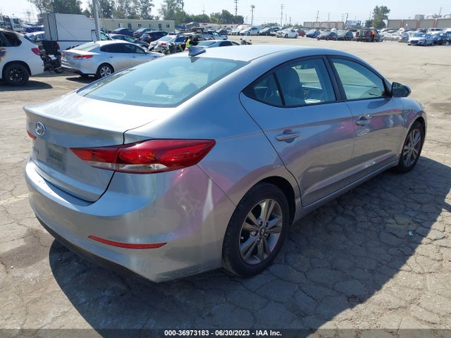 Hyundai ELANTRA SE 2017 5NPD84LFXHH154201 Image 4