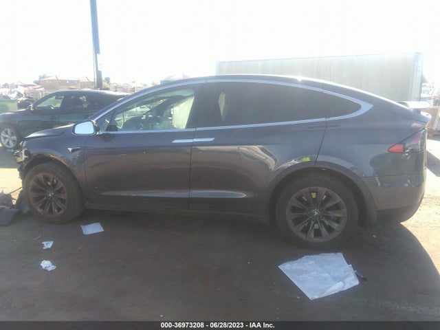 Tesla Model X P100d 2018 5YJXCBE22JF140937 Image 5
