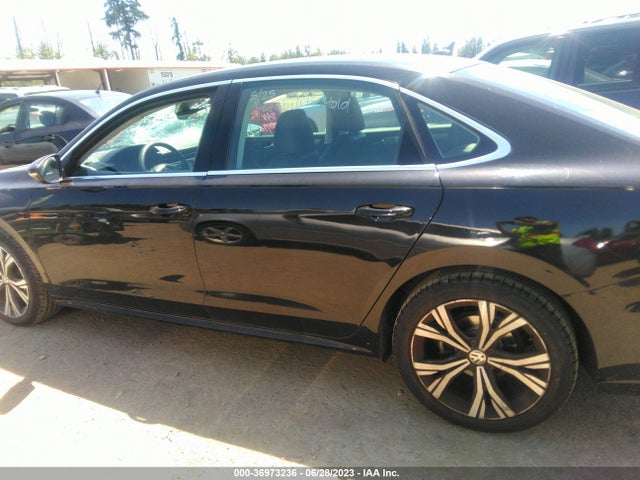1VWSA7A3XMC008812 Volkswagen Passat 2.0t Se