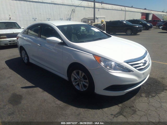 Hyundai SONATA GLS 2014 5NPEB4AC2EH901364 Image 1