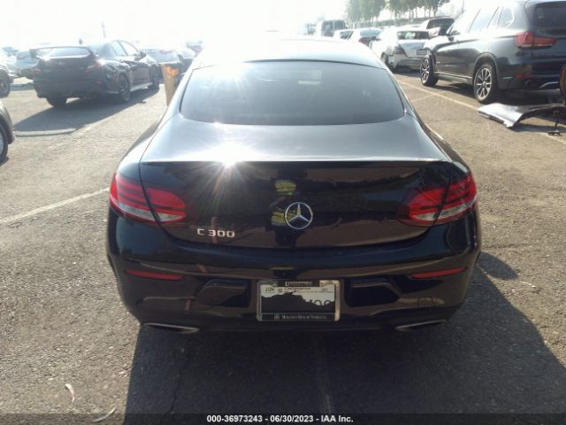 WDDWJ8DB2KF833807 Mercedes-Benz C-class C 300