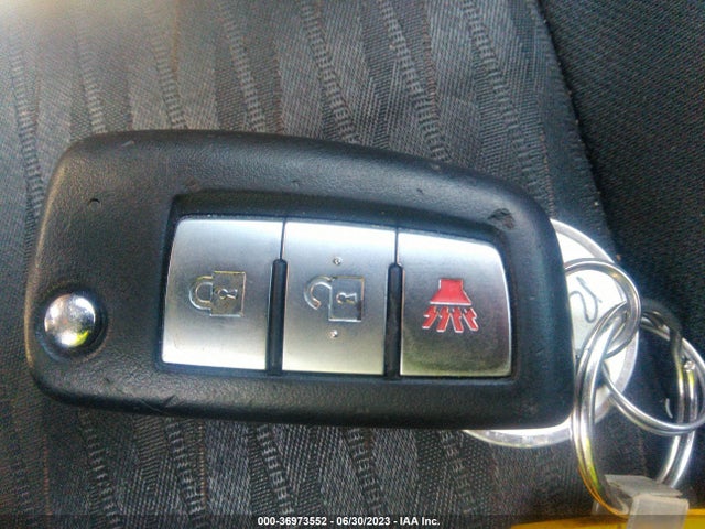 Nissan ROGUE S 2017 KNMAT2MT0HP525980 Image 3