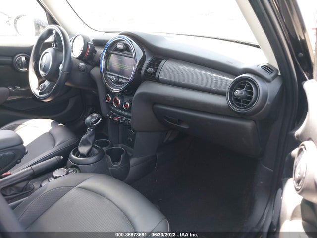 2018 Mini Hardtop, VIN: WMWXU1C51J2F79490