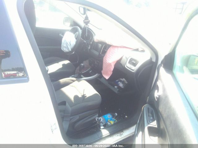 3C4NJCABXKT737197 Jeep Compass Sport