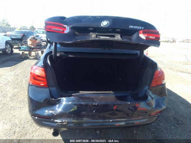 WBA8E1G59GNT99500 BMW 3 Series 320i