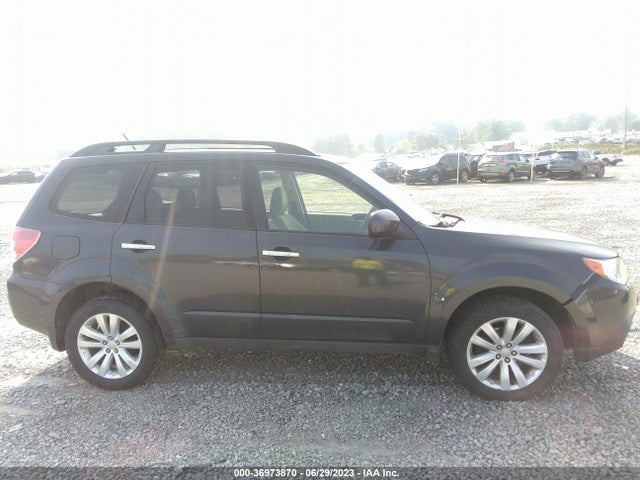 36973870 :رقم المزاد ، JF2SHADC2DH441892 vin ، 2013 Subaru Forester 2.5x Premium مزاد بيع