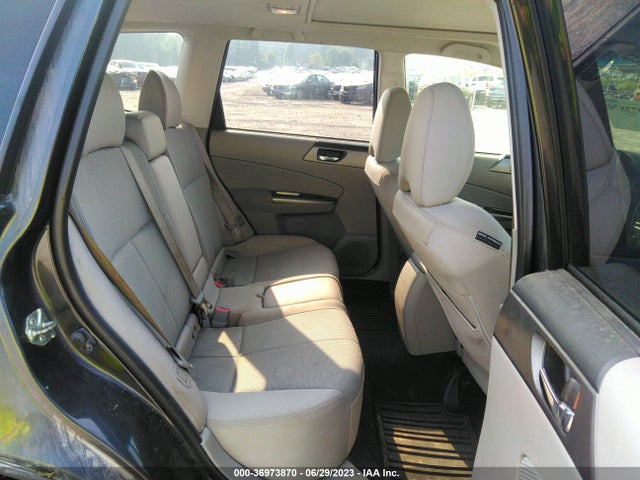 36973870 :رقم المزاد ، JF2SHADC2DH441892 vin ، 2013 Subaru Forester 2.5x Premium مزاد بيع