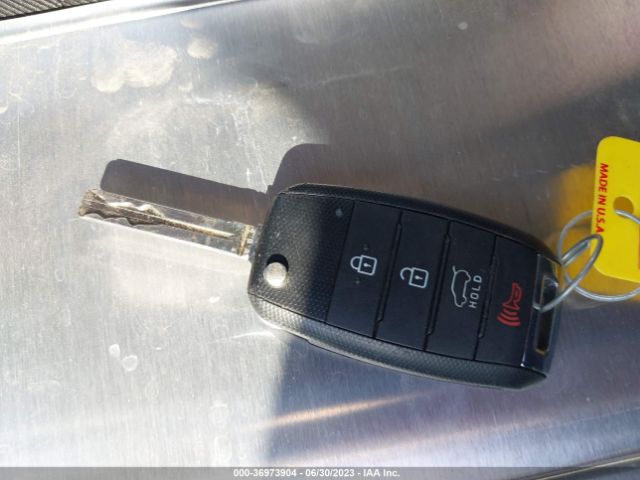 KNDJP3A5XK7678857 KIA SOUL +