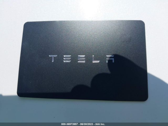 5YJ3E1EA1PF598116 Tesla MODEL 3