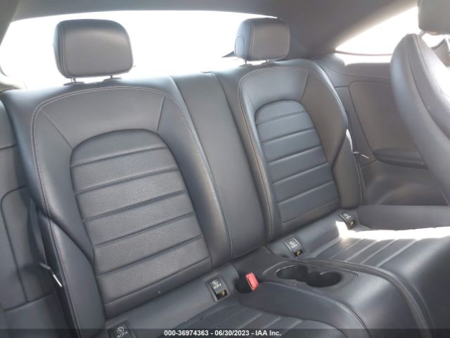 WDDWJ4JB0HF360589 Mercedes-Benz C-class C 300