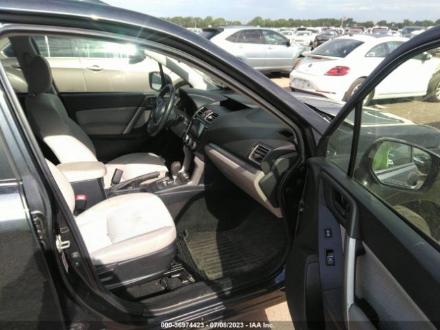 JF2SJAECXHH425254 Subaru Forester Premium