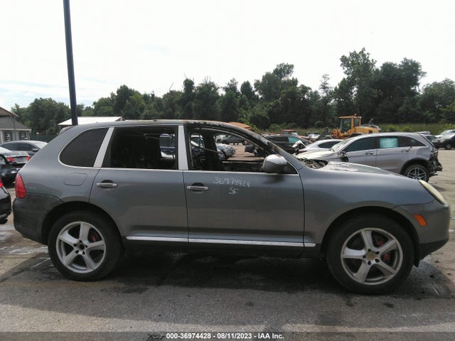 2004 PORSCHE CAYENNE S VIN: WP1AB29P94LA63482