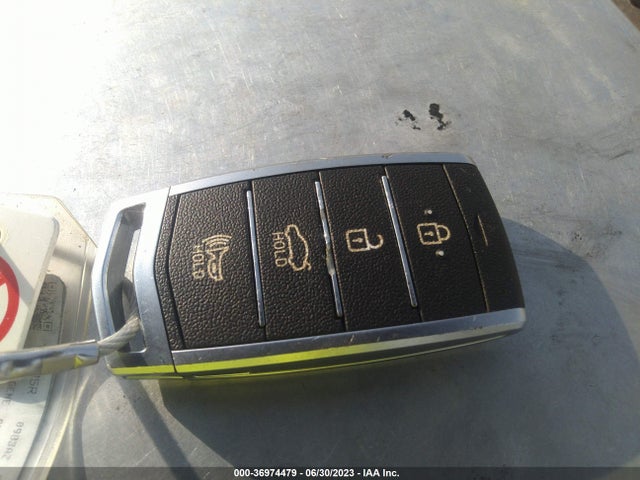 2021 Genesis G70, VIN: KMTG44LA9MU066805