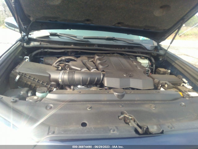Toyota 4RUNNER SR5 2020 JTEBU5JR3L5775953 Image 15