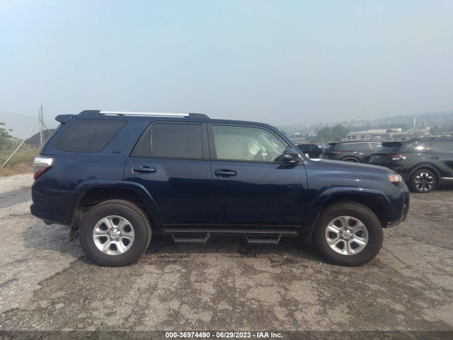 Toyota 4RUNNER SR5 2020 JTEBU5JR3L5775953 Image 4