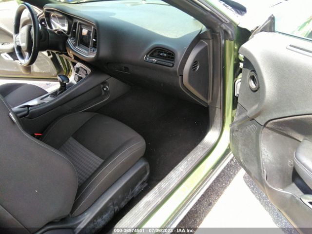2C3CDZJG5NH159802 Dodge Challenger Gt