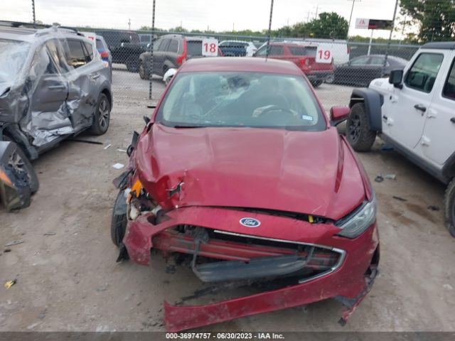 3FA6P0LU0KR222597 Ford Fusion Hybrid Se