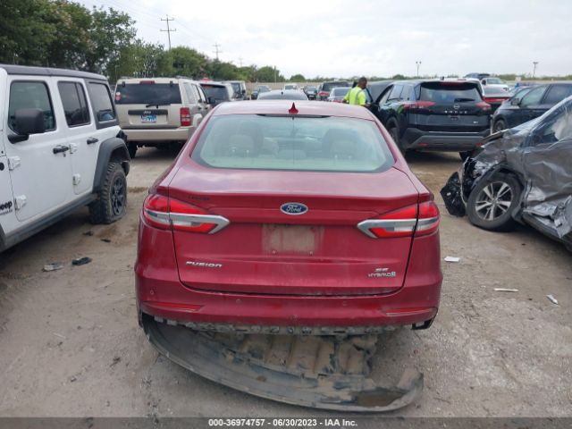 3FA6P0LU0KR222597 Ford Fusion Hybrid Se