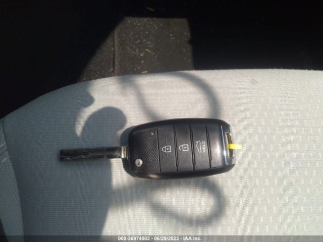 5XXGM4A77FG402353 KIA Optima Lx
