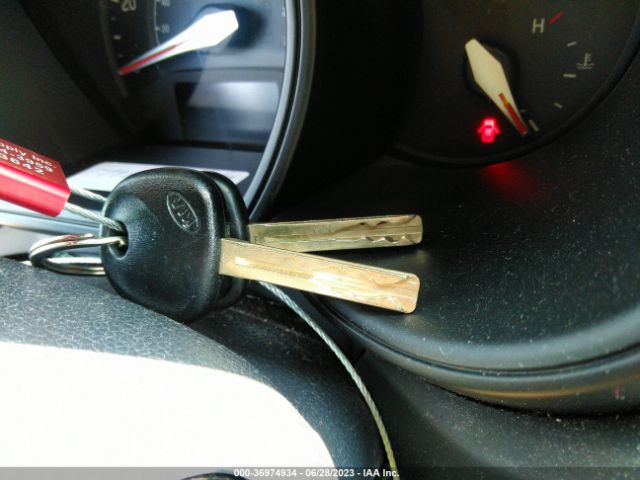 KNADM5A33E6351322 KIA RIO LX