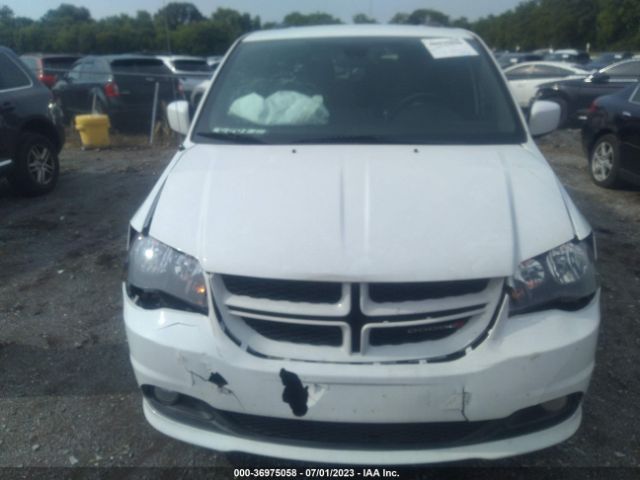 2C4RDGEG0JR359852 Dodge Grand Caravan Gt