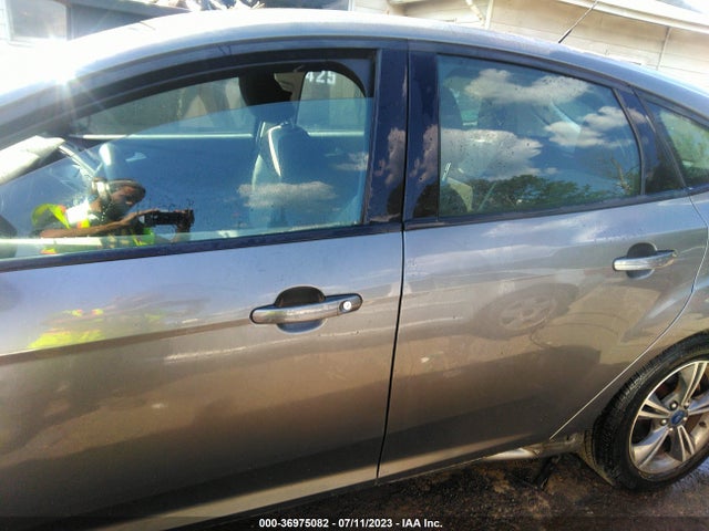 Ford FOCUS SE 2014 1FADP3K25EL424928 Image 15
