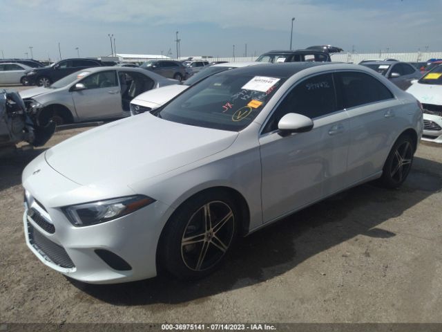 W1K3G4EB1NJ355857 Mercedes-Benz A-class A 220